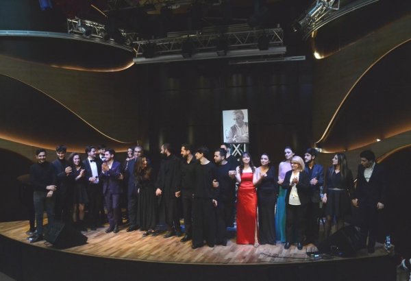 Хочу умереть как… - вечер памяти Вагифа Самедоглу (ФОТО)