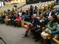 Петер Бенце - 765 нот в минуту для Баку. Синтез тара и мировых хитов (ВИДЕО, ФОТО)