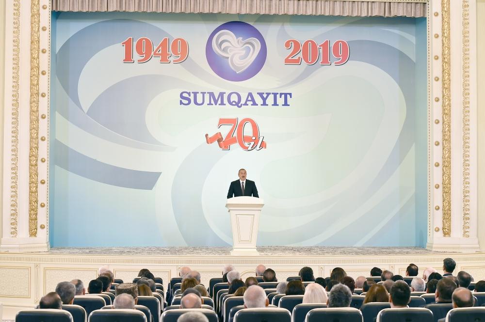 Президент Ильхам Алиев принял участие в мероприятии, посвященном 70-летию Сумгайыта (ФОТО)