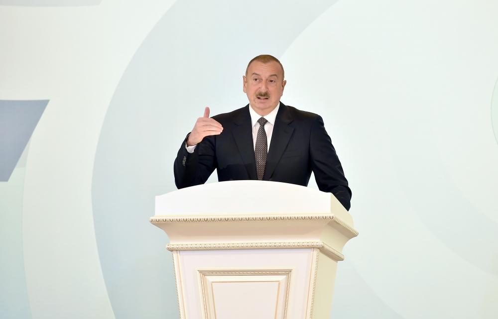 Президент Ильхам Алиев принял участие в мероприятии, посвященном 70-летию Сумгайыта (ФОТО)