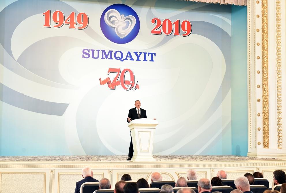 Президент Ильхам Алиев принял участие в мероприятии, посвященном 70-летию Сумгайыта (ФОТО)
