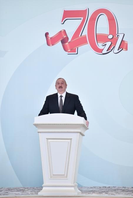 Президент Ильхам Алиев принял участие в мероприятии, посвященном 70-летию Сумгайыта (ФОТО)