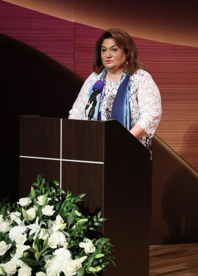 В Баку прошел гала-вечер кинофестиваля "Азербайджанская семья" и церемония награждения (ФОТО)