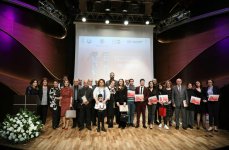 В Баку прошел гала-вечер кинофестиваля "Азербайджанская семья" и церемония награждения (ФОТО)