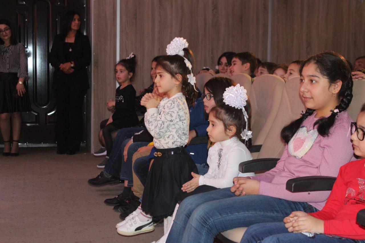 В Азербайджане открылся новый кукольный театр (ФОТО)