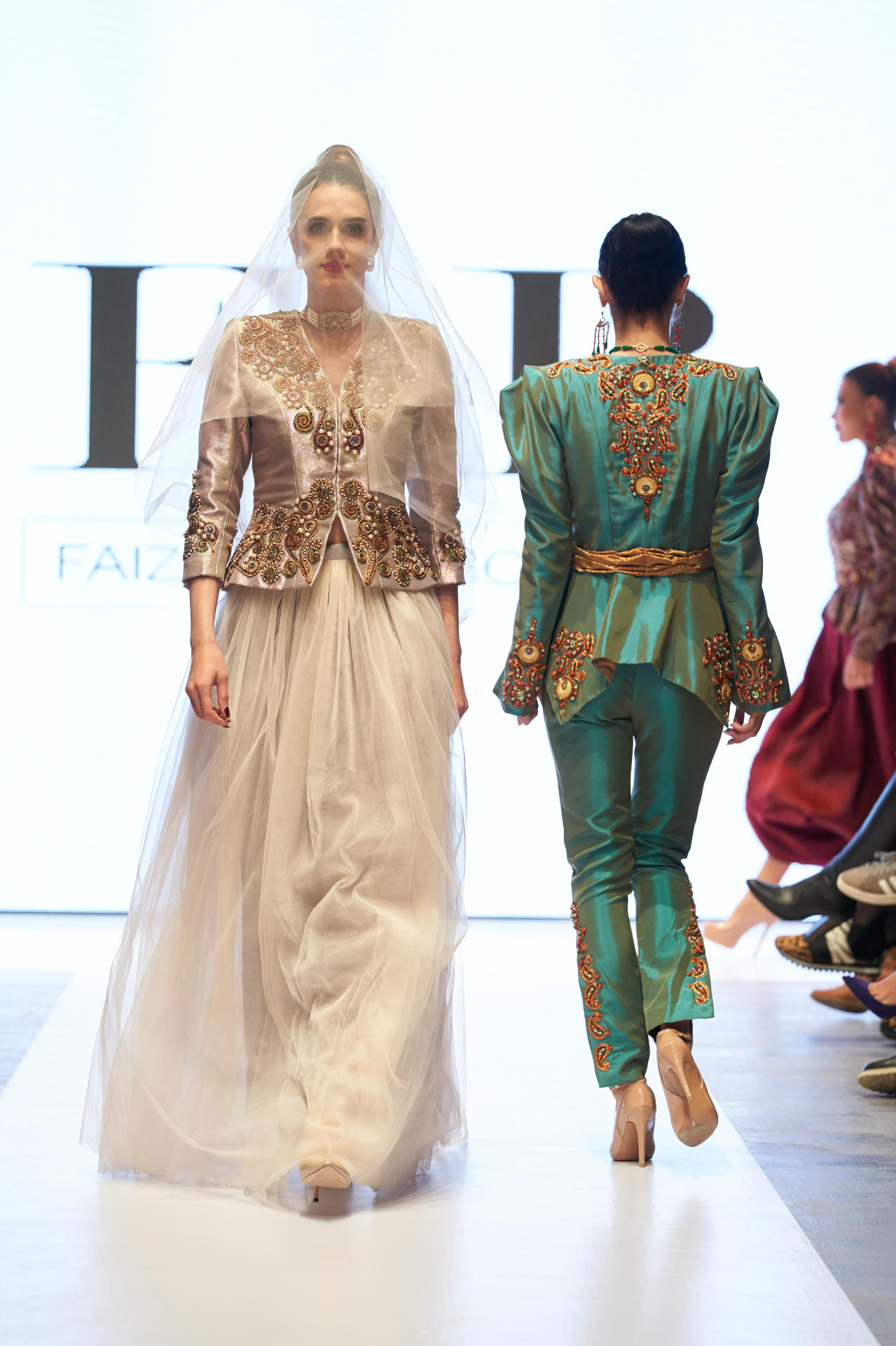 Юбилейный Azerbaijan Fashion Week – нарушение правил, загадки Африки, гламур Востока и Запада (ФОТО)