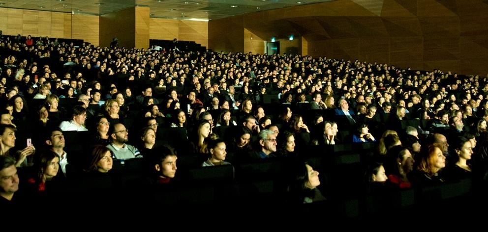 Исполнитель из Книги рекордов Гиннесса, азербайджанский тар и "Сары гялин" – потрясающий синтез (ВИДЕО, ФОТО)