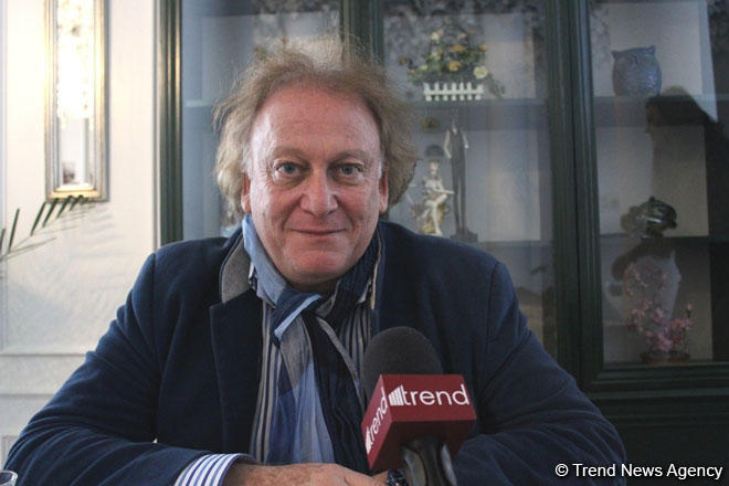 Там всегда звучит мугам… – выдающийся скрипач Майкл Гуттман о визите в Баку (ВИДЕО)