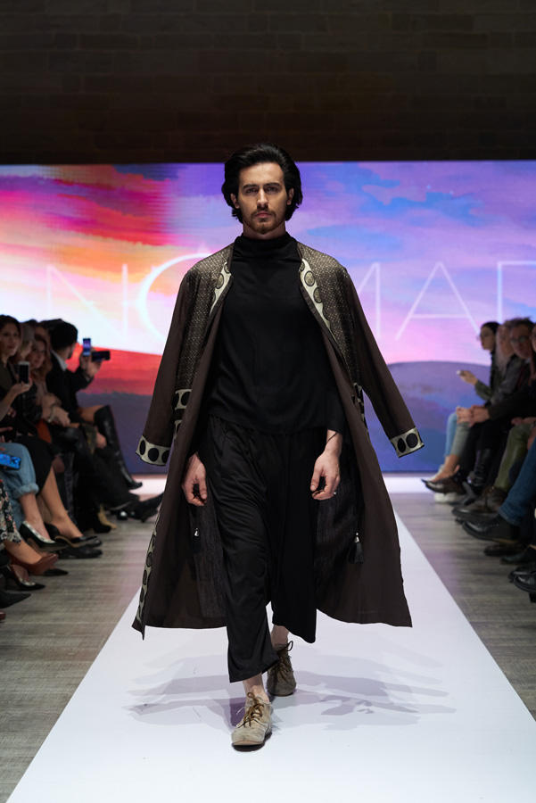 Azerbaijan Fashion Week – выход невесты в 40-кг платье с куклами, ранние браки и брутальность (ФОТО)