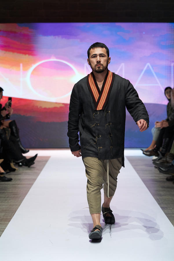 Azerbaijan Fashion Week – выход невесты в 40-кг платье с куклами, ранние браки и брутальность (ФОТО)