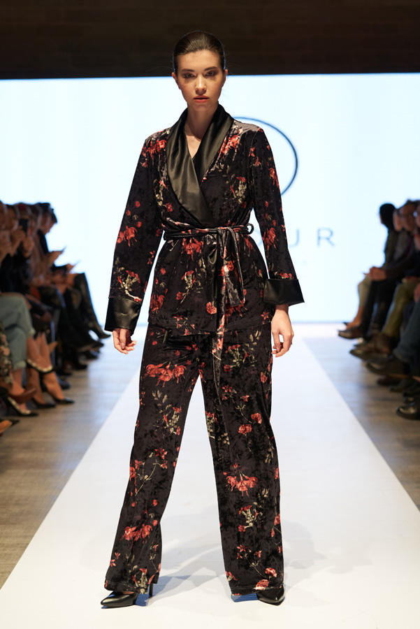 Azerbaijan Fashion Week – выход невесты в 40-кг платье с куклами, ранние браки и брутальность (ФОТО)