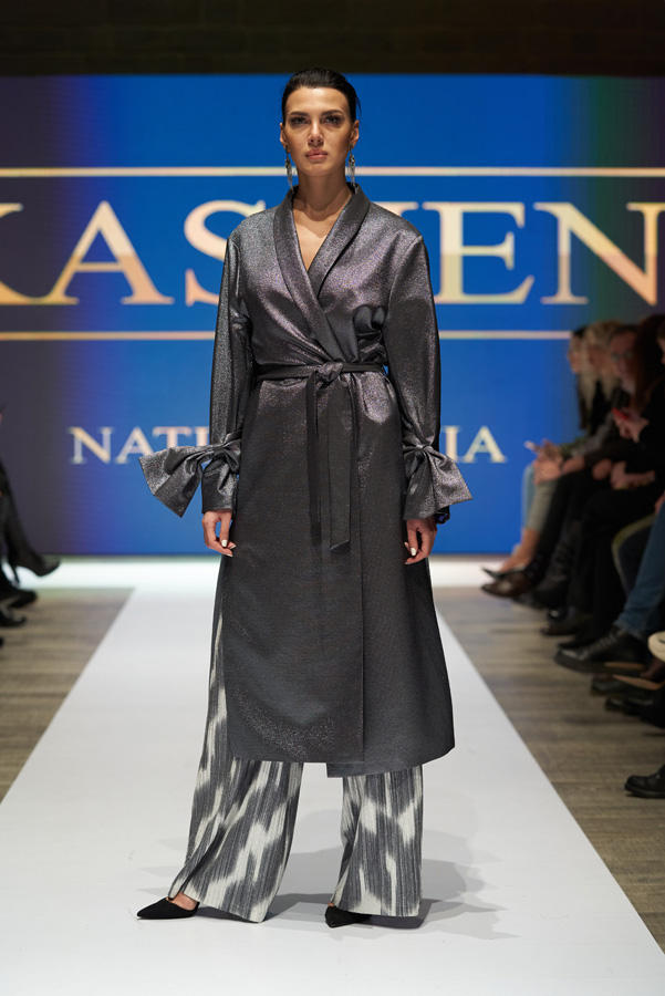 Azerbaijan Fashion Week – выход невесты в 40-кг платье с куклами, ранние браки и брутальность (ФОТО)