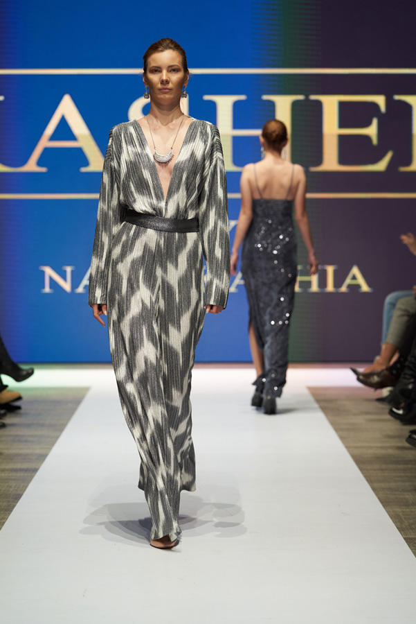 Azerbaijan Fashion Week – выход невесты в 40-кг платье с куклами, ранние браки и брутальность (ФОТО)