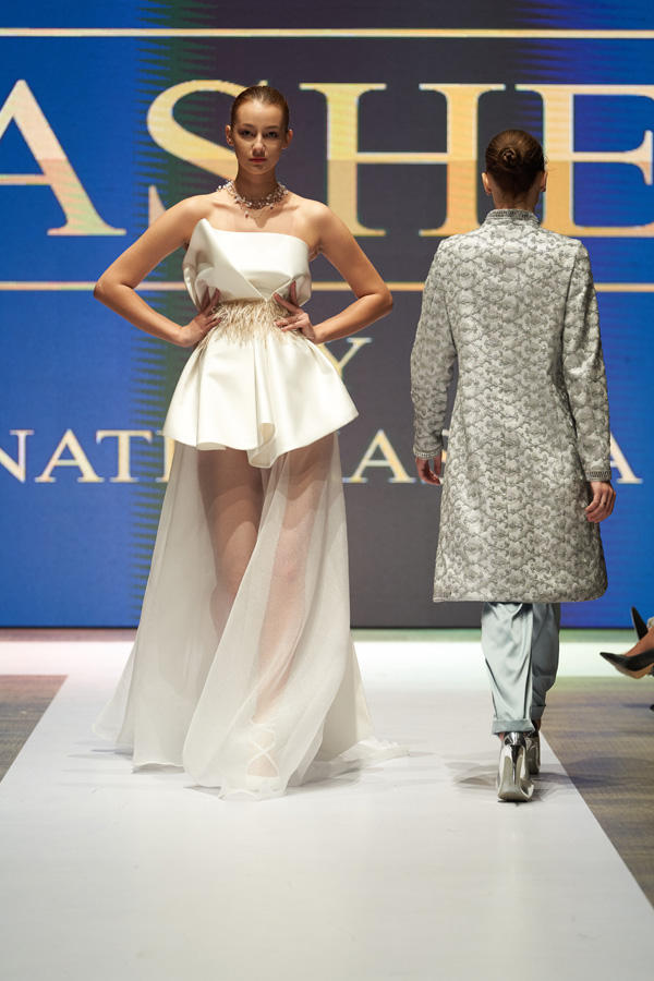 Azerbaijan Fashion Week – выход невесты в 40-кг платье с куклами, ранние браки и брутальность (ФОТО)