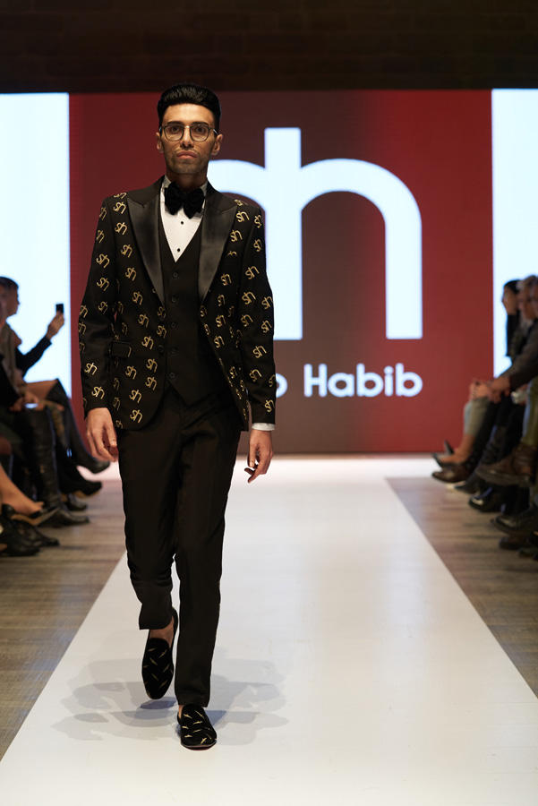 Azerbaijan Fashion Week – выход невесты в 40-кг платье с куклами, ранние браки и брутальность (ФОТО)