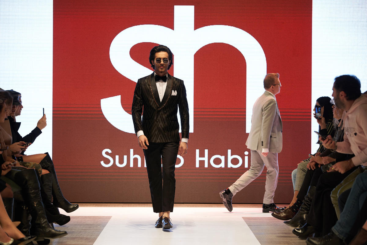 Azerbaijan Fashion Week – выход невесты в 40-кг платье с куклами, ранние браки и брутальность (ФОТО)