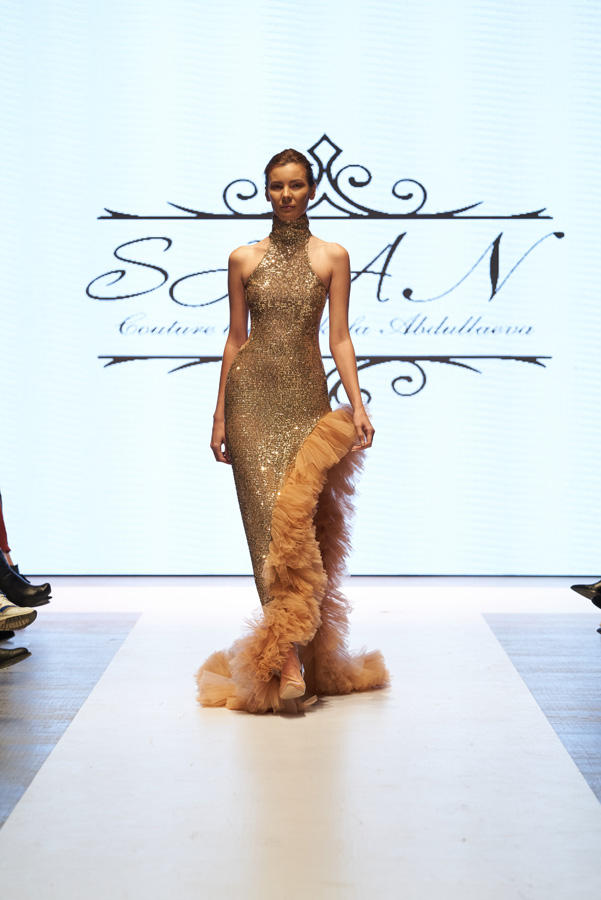 Azerbaijan Fashion Week – выход невесты в 40-кг платье с куклами, ранние браки и брутальность (ФОТО)