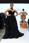 Azerbaijan Fashion Week – выход невесты в 40-кг платье с куклами, ранние браки и брутальность (ФОТО)