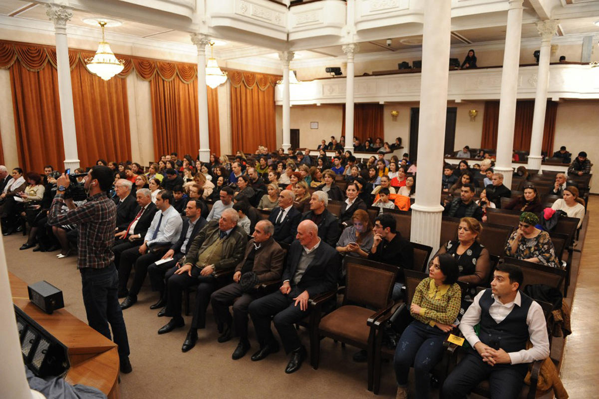 Истина во мне – эпоха Насими в Баку (ФОТО)