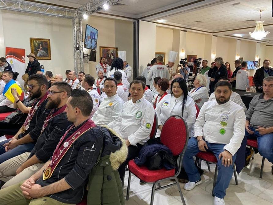 Туристам в Румынии будут подавать азербайджанский шах-плов (ФОТО)