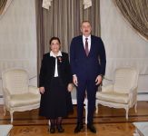 Президент Ильхам Алиев вручил Диляре Сеидзаде орден «Шараф» (ФОТО)