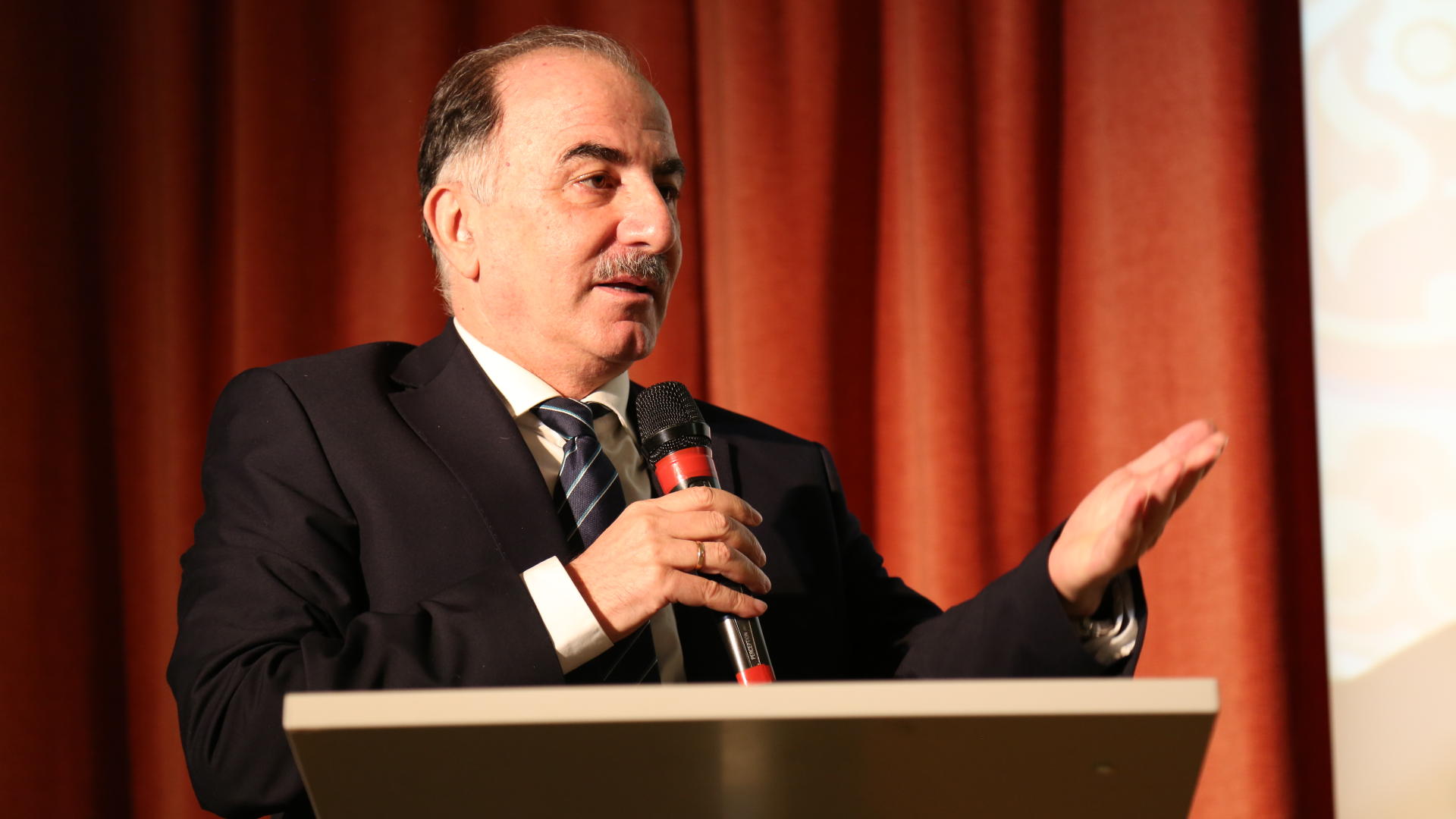 В Риге отметили 650-летие великого азербайджанского поэта Насими (ФОТО)