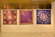 Красочные шелковые кялагаи с рисунками - языком жестов. International Day of Disabled Persons в Баку (ФОТО)