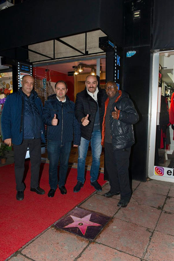 В Баку создана Аллея славы звезд по примеру Голливуда (ФОТО)