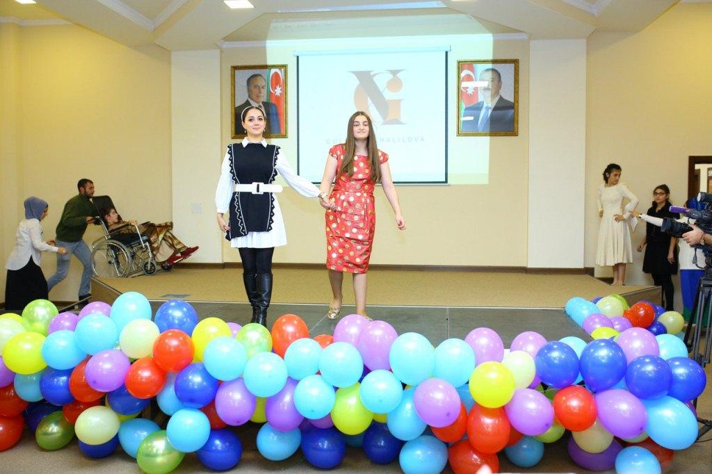 Мода без границ! В Баку прошло дефиле детей с ограниченными возможностями здоровья (ФОТО)