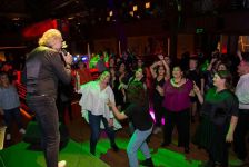 Анатолий Алешин отметил юбилей в Баку дискотекой для среднего поколения (ВИДЕО, ФОТО)