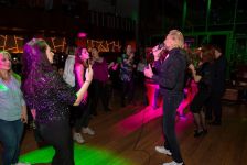 Анатолий Алешин отметил юбилей в Баку дискотекой для среднего поколения (ВИДЕО, ФОТО)