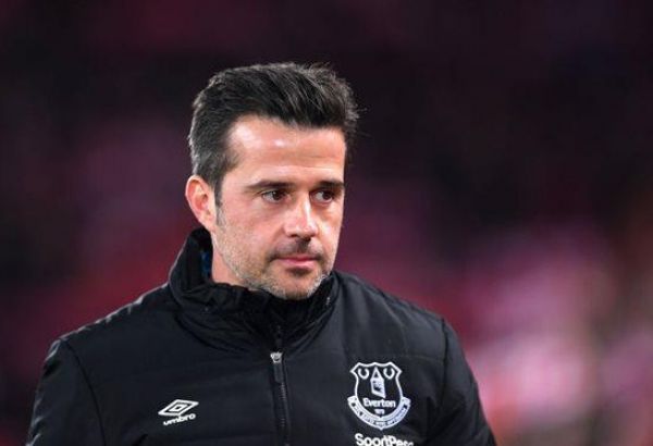 ФК "Эвертон" уволил Марку Силву с поста главного тренера