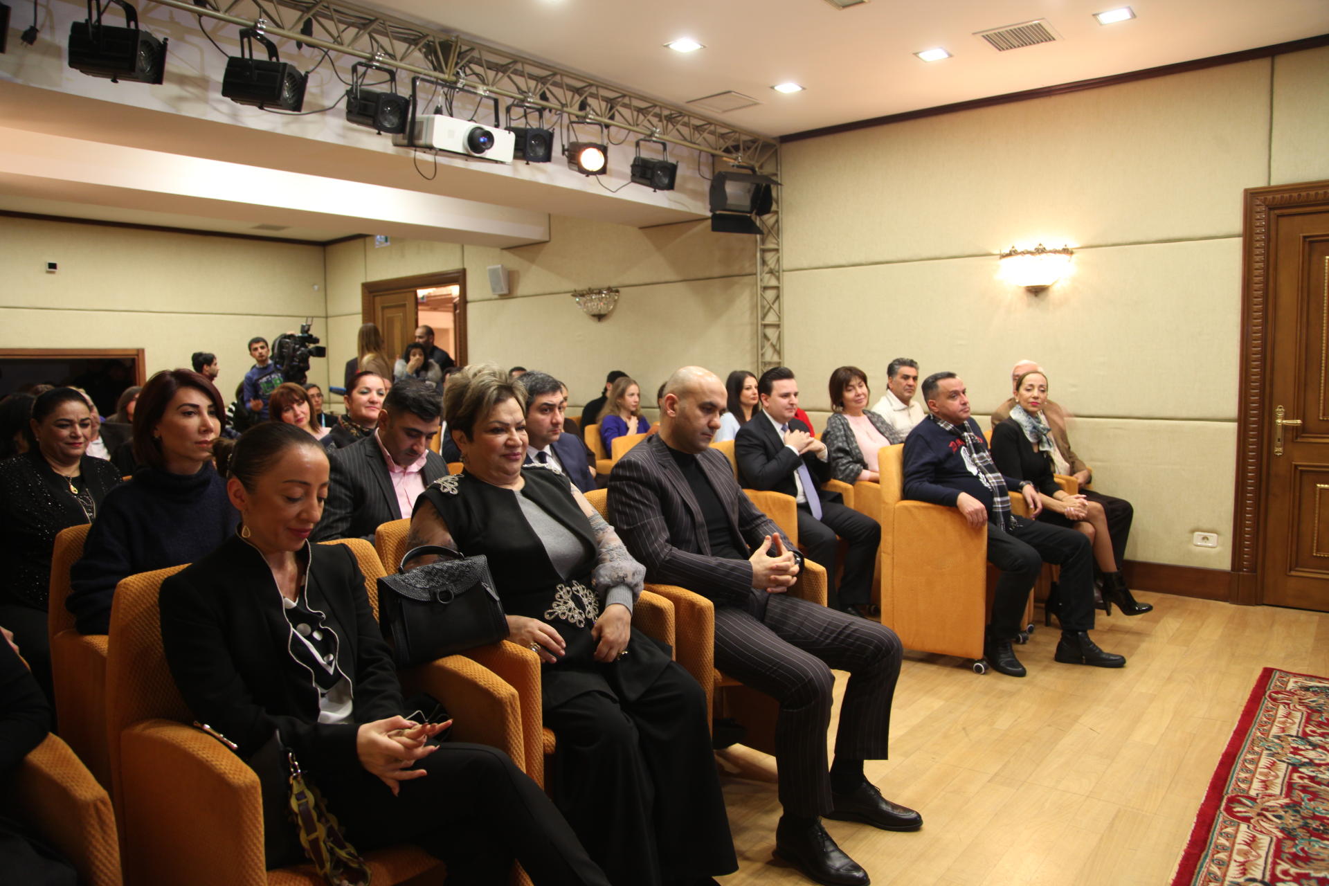 В Баку представлен музыкально-хореографический проект "Насими" (ВИДЕО, ФОТО)