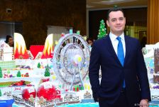 Издательский дом Nargis представил Gingerbread City – сладкое чудо в Баку (ФОТО)