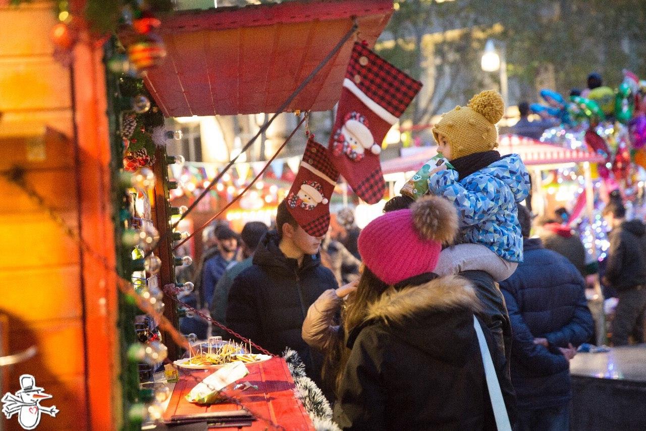 Фонд Nargis проводит традиционную благотворительную ярмарку "Холодные руки, горячее сердце" (ФОТО)