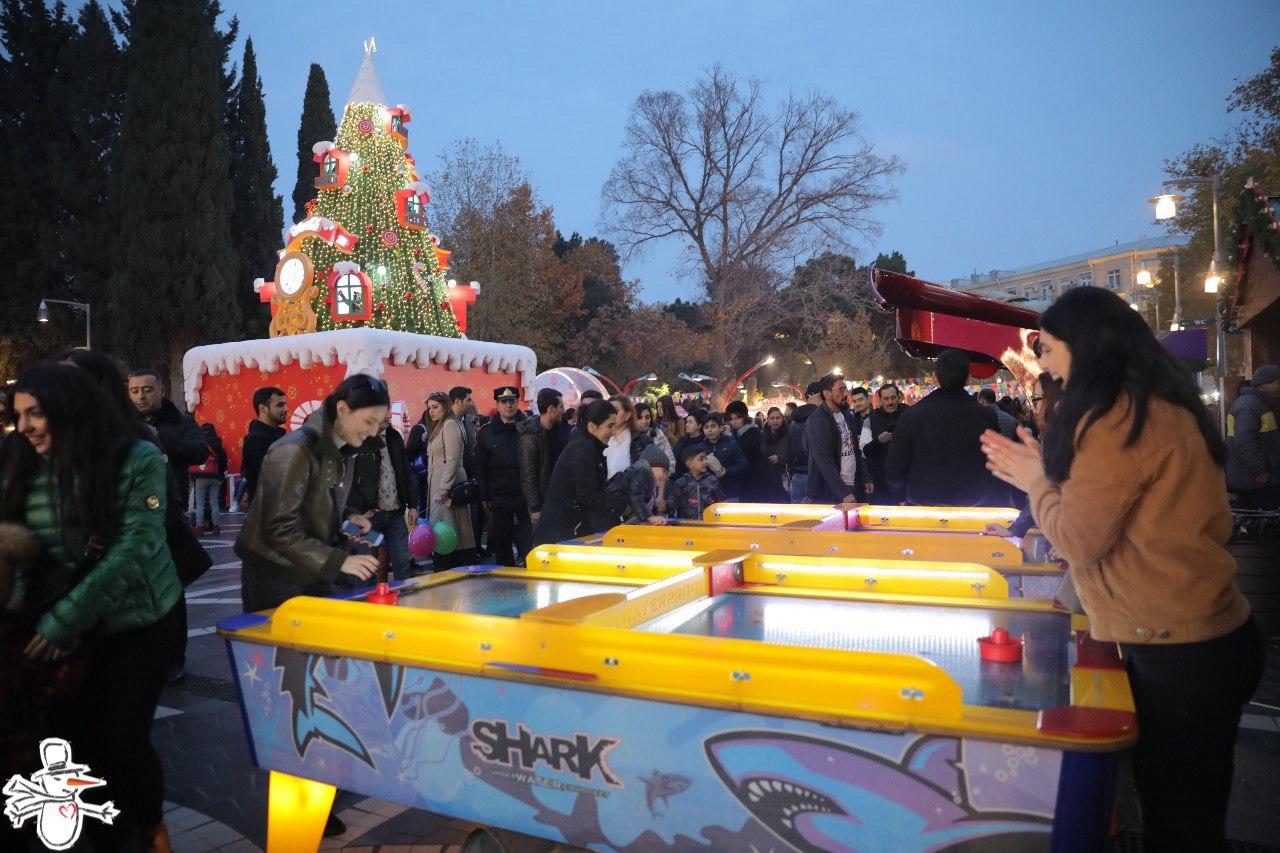 Фонд Nargis проводит традиционную благотворительную ярмарку "Холодные руки, горячее сердце" (ФОТО)