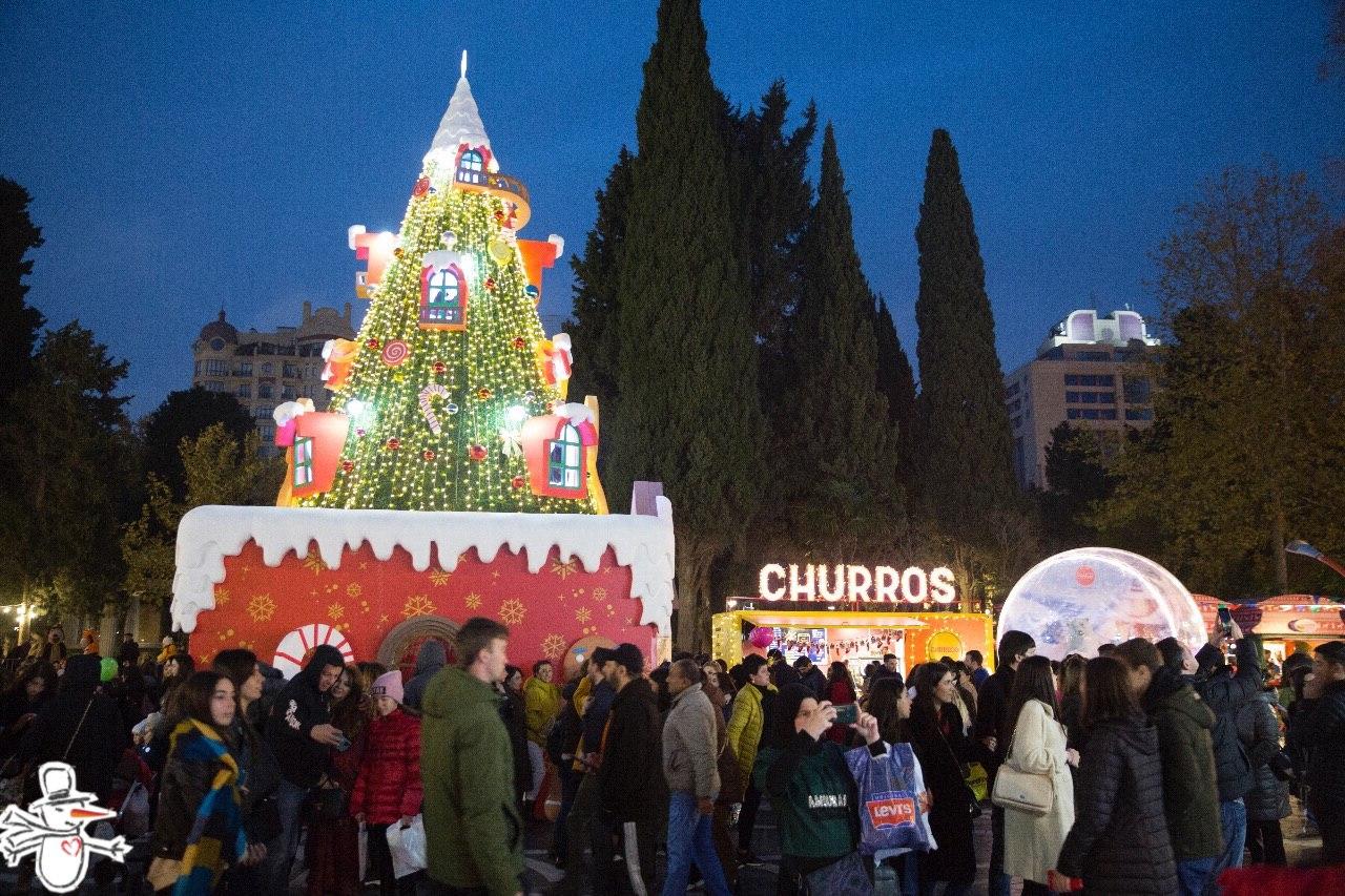 Фонд Nargis проводит традиционную благотворительную ярмарку "Холодные руки, горячее сердце" (ФОТО)