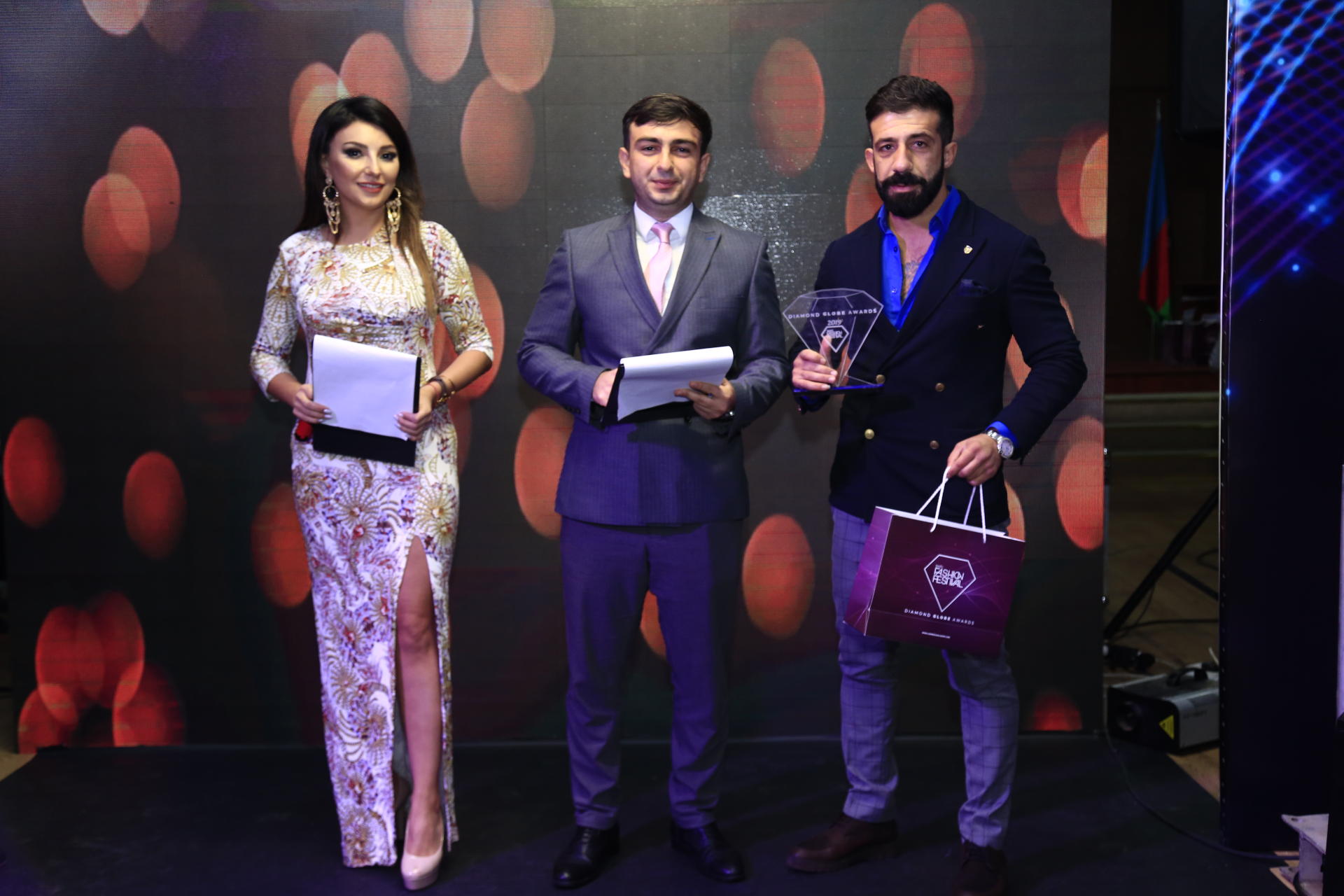 В Баку прошла церемония награждения премии "Бриллиантовый глобус" (ВИДЕО, ФОТО)