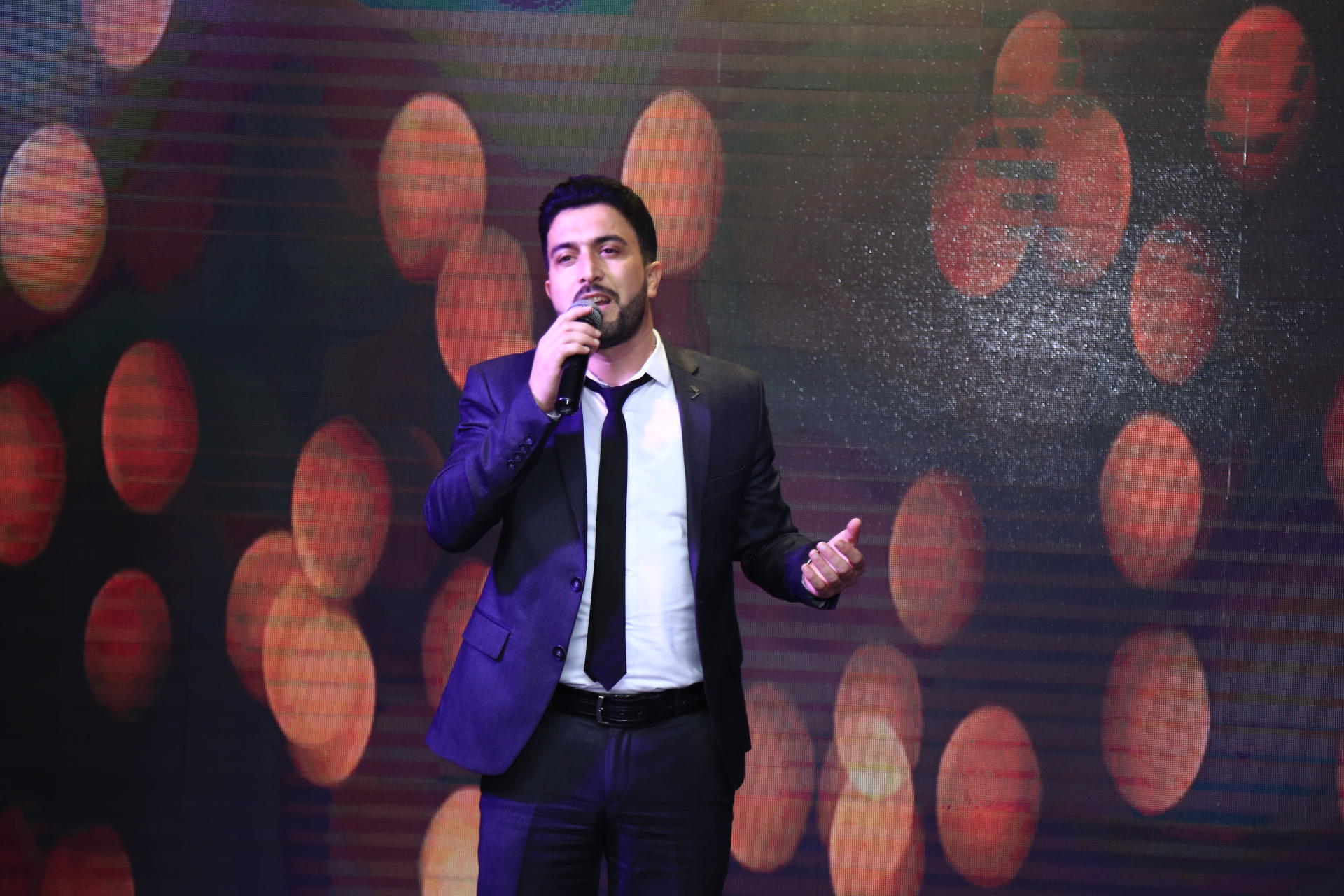 В Баку прошла церемония награждения премии "Бриллиантовый глобус" (ВИДЕО, ФОТО)