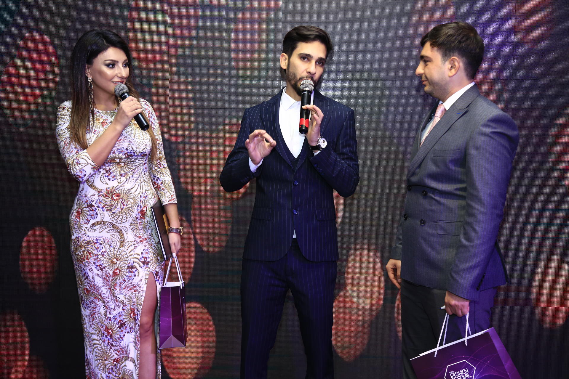 В Баку прошла церемония награждения премии "Бриллиантовый глобус" (ВИДЕО, ФОТО)