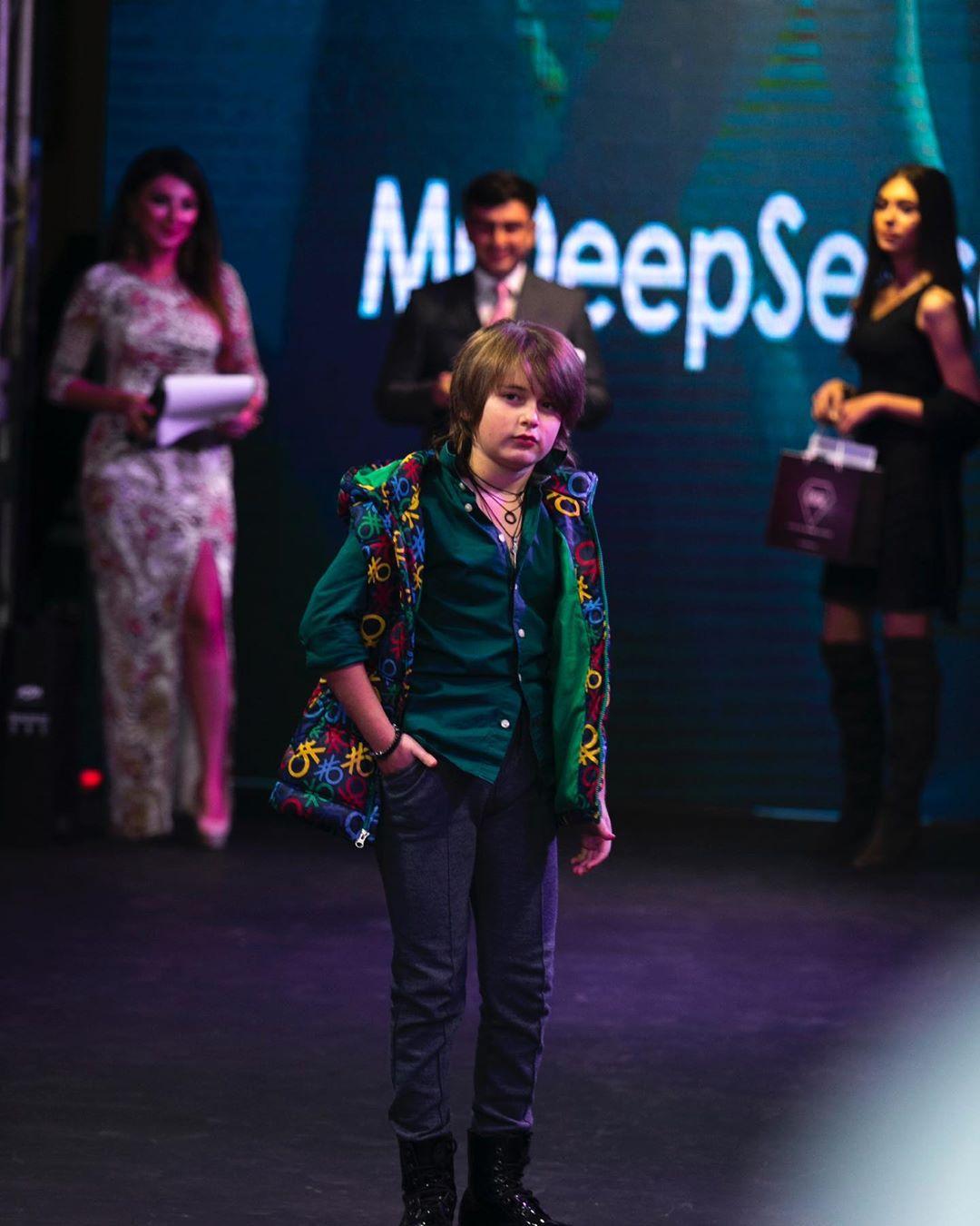 В Баку прошла церемония награждения премии "Бриллиантовый глобус" (ВИДЕО, ФОТО)