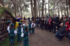 Ботанический сад Баку превратился в сказочный лес с Амазонками, Лешим и Баба-ягой (ВИДЕО, ФОТО)