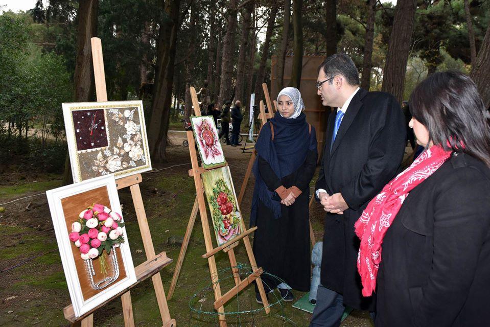 Ботанический сад Баку превратился в сказочный лес с Амазонками, Лешим и Баба-ягой (ВИДЕО, ФОТО)