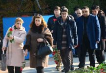 Общественность Азербайджана чтит память  великого лидера Гейдара Алиева (ФОТО)