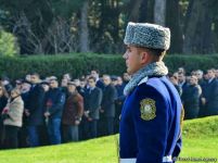 Общественность Азербайджана чтит память  великого лидера Гейдара Алиева (ФОТО)