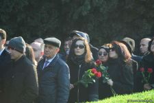 Общественность Азербайджана чтит память  великого лидера Гейдара Алиева (ФОТО)