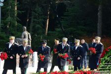 Общественность Азербайджана чтит память  великого лидера Гейдара Алиева (ФОТО)