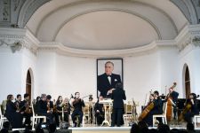 В Филармонии прошел вечер, посвященный памяти общенационального лидера Гейдара Алиева (ФОТО)