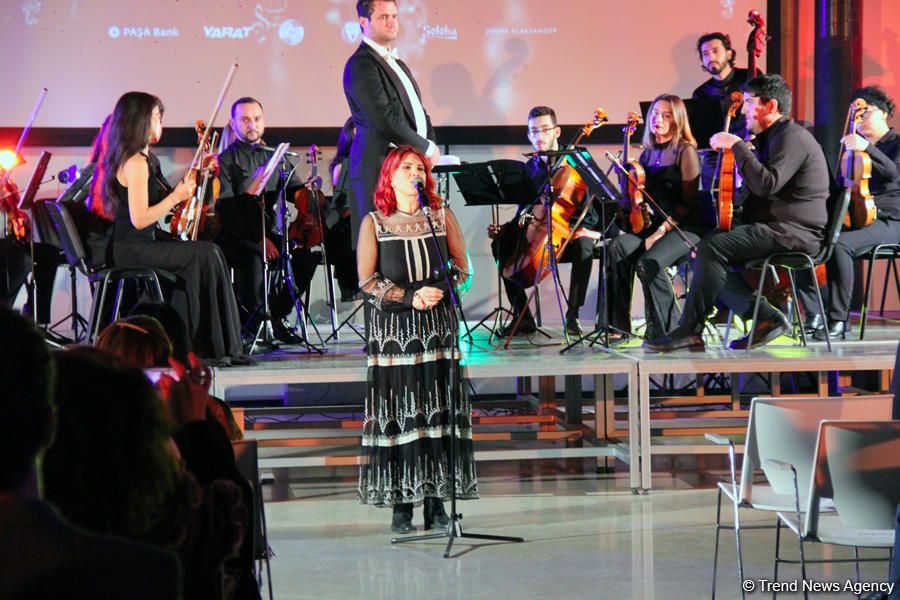 Зимний вечер Баку озарился магией неоклассики Оксаны Велиевой и оркестра Джавада Тагизаде (ВИДЕО/ФОТО)