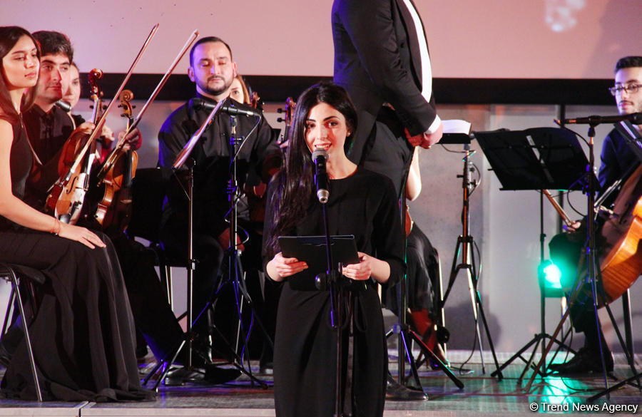 Зимний вечер Баку озарился магией неоклассики Оксаны Велиевой и оркестра Джавада Тагизаде (ВИДЕО/ФОТО)